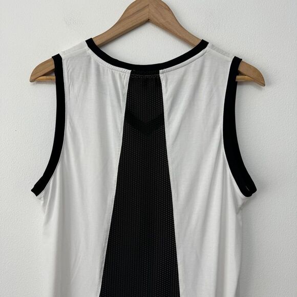 Blanc Noir White and Black V-Neck Tank Top Size Med - Picture 4 of 9